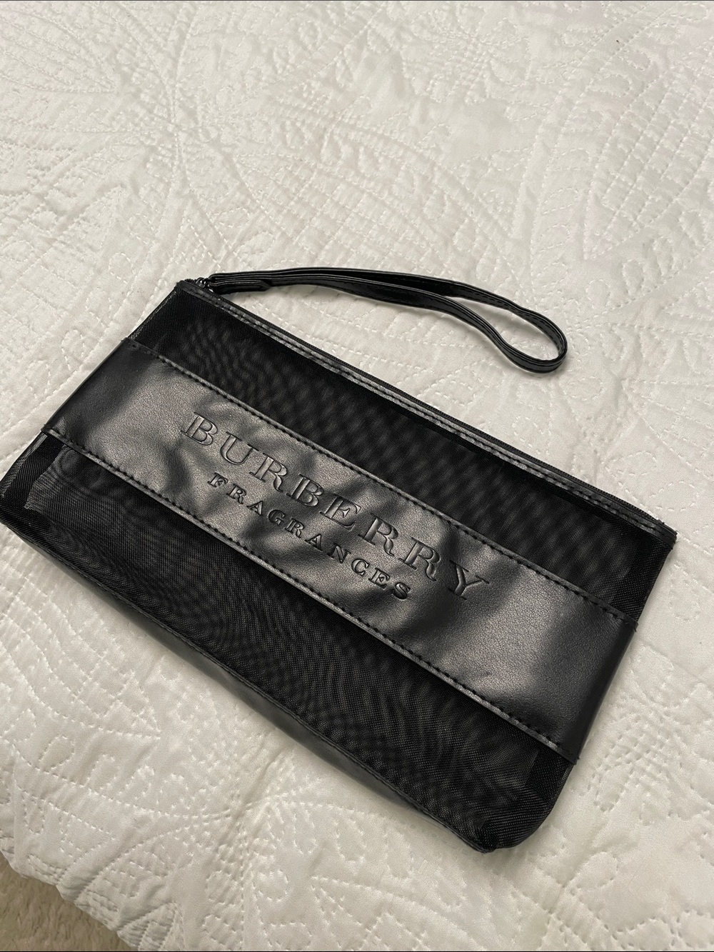 BURBERRY Fragrances Black Zip Bag in Excellent Condition